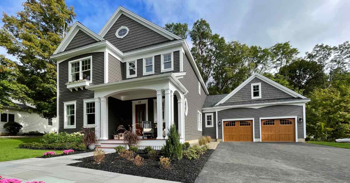 exterior of a new construction home in saratoga